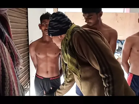 Check overseas these super hot Indian